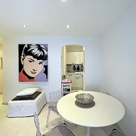 Viva Riviera Cocoon Centre Appartamento *